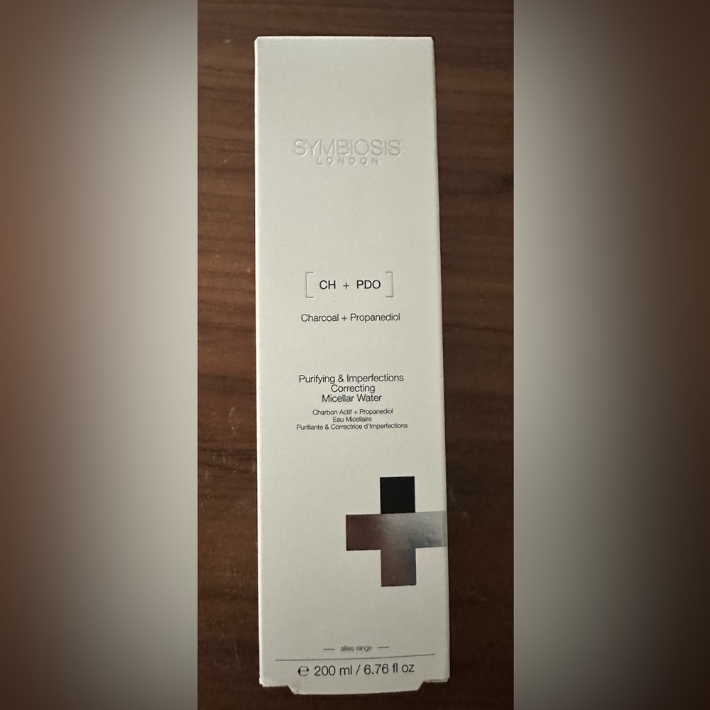 Symbiosis London Charcoal + Propanediol  purifying micellar water